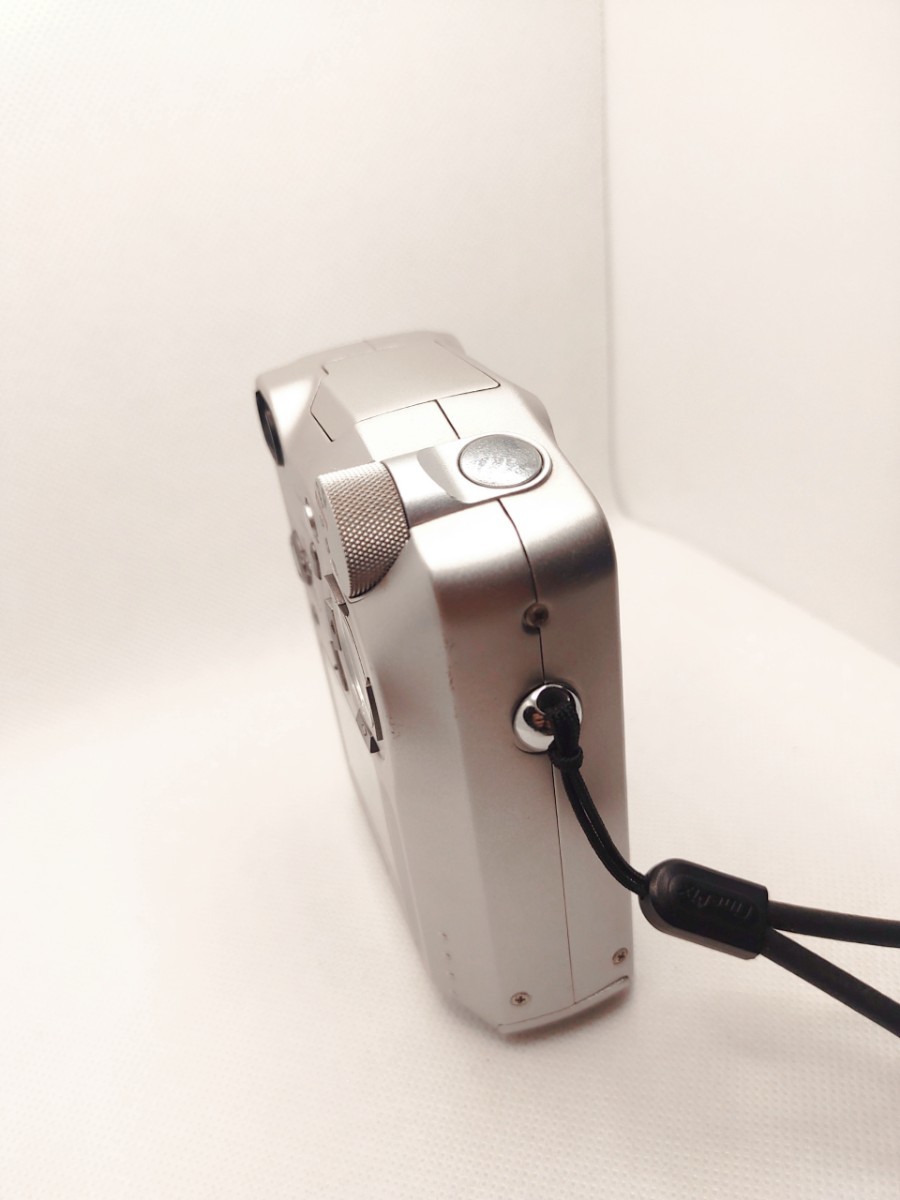 FUJIFILM FinePix6800zoom ポルシェデザイン ライカテイスト デジタルカメラ コンパクトデジタルカメラ 5S-3004 【動作確認品】 _画像3