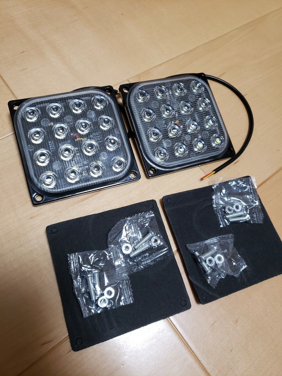 とにかく明るい LED ストロボライト デイライト ワークライト ストロボ 12V 24V 車 バイク トラック   2個 レッド