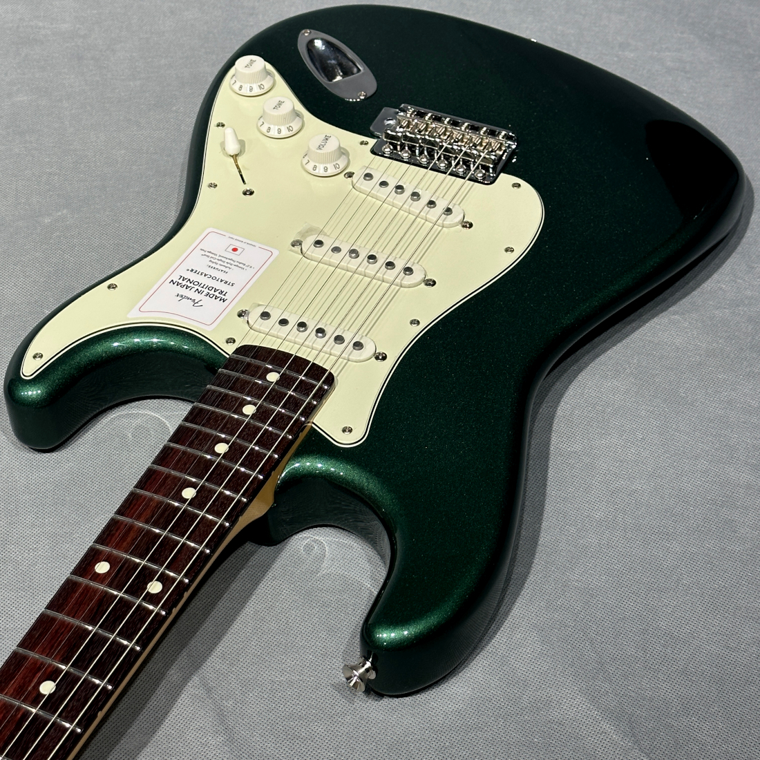 Fender Made In Japan Traditinal II 60's AGM Aged Sherwood Green Metallic フェンダー ストラトキャスター 日本製_画像3