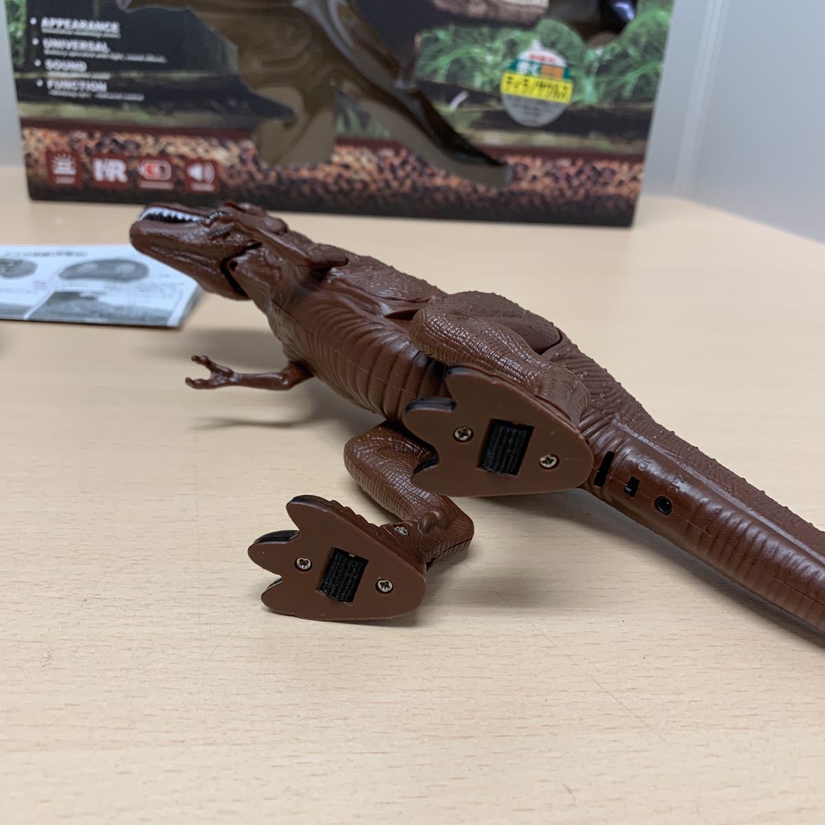 y122602m JQtrend おもちゃ 超デカイ恐竜 動き可能の動物　ティラノサウルス　ラジコン_画像7