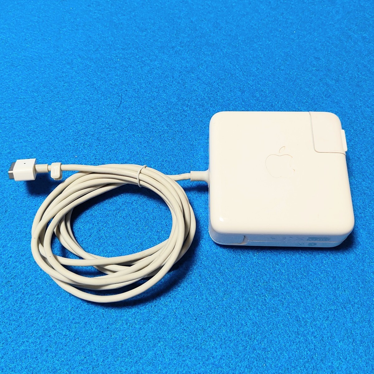 Apple 60W MagSafe Power Adapter アップル ACアダプターの画像1