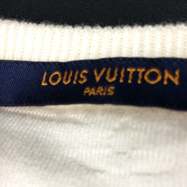 LOUIS VUITTON　ルイヴィトン　半袖Tシャツ　サイズS　RM191M　IZG　HGY20W　ハンガー付き【BLAA5052】_画像4