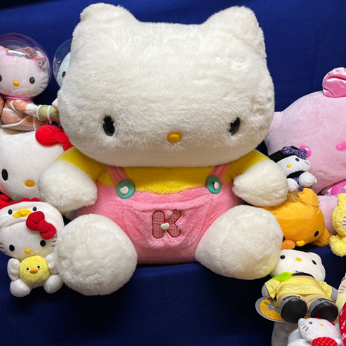 ハローキティ ぬいぐるみ サンリオ グッズ お皿　食器　中古　Sanrio 雑貨　ペン　筆記用具　文房具　ジャンク　マスコット　ドール　人形_画像10