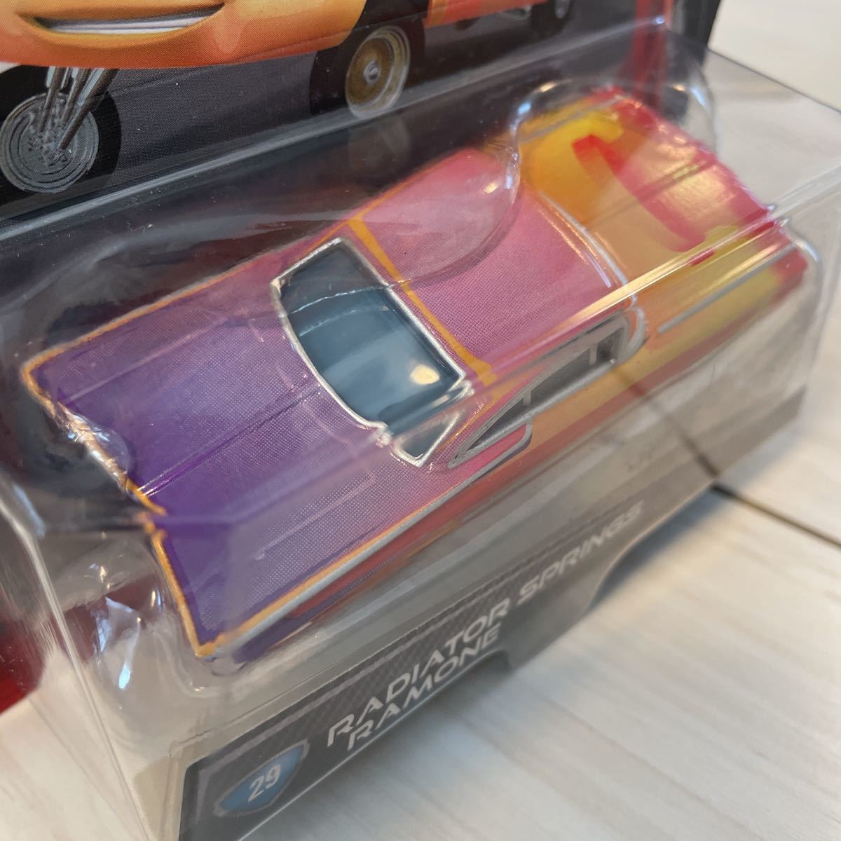 マテル カーズ　ラジエーター　スプリングス　ラモーン RADIATOR SPRINGS RAMONE MATTEL CARS ミニカー　キャラクターカー　チェイス_画像10