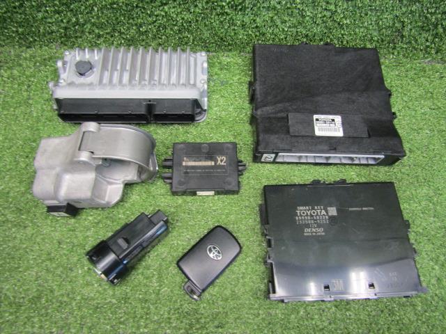  Vellfire Alphard AYH30W engine computer -7 point set 89661-58580 postage [S1]