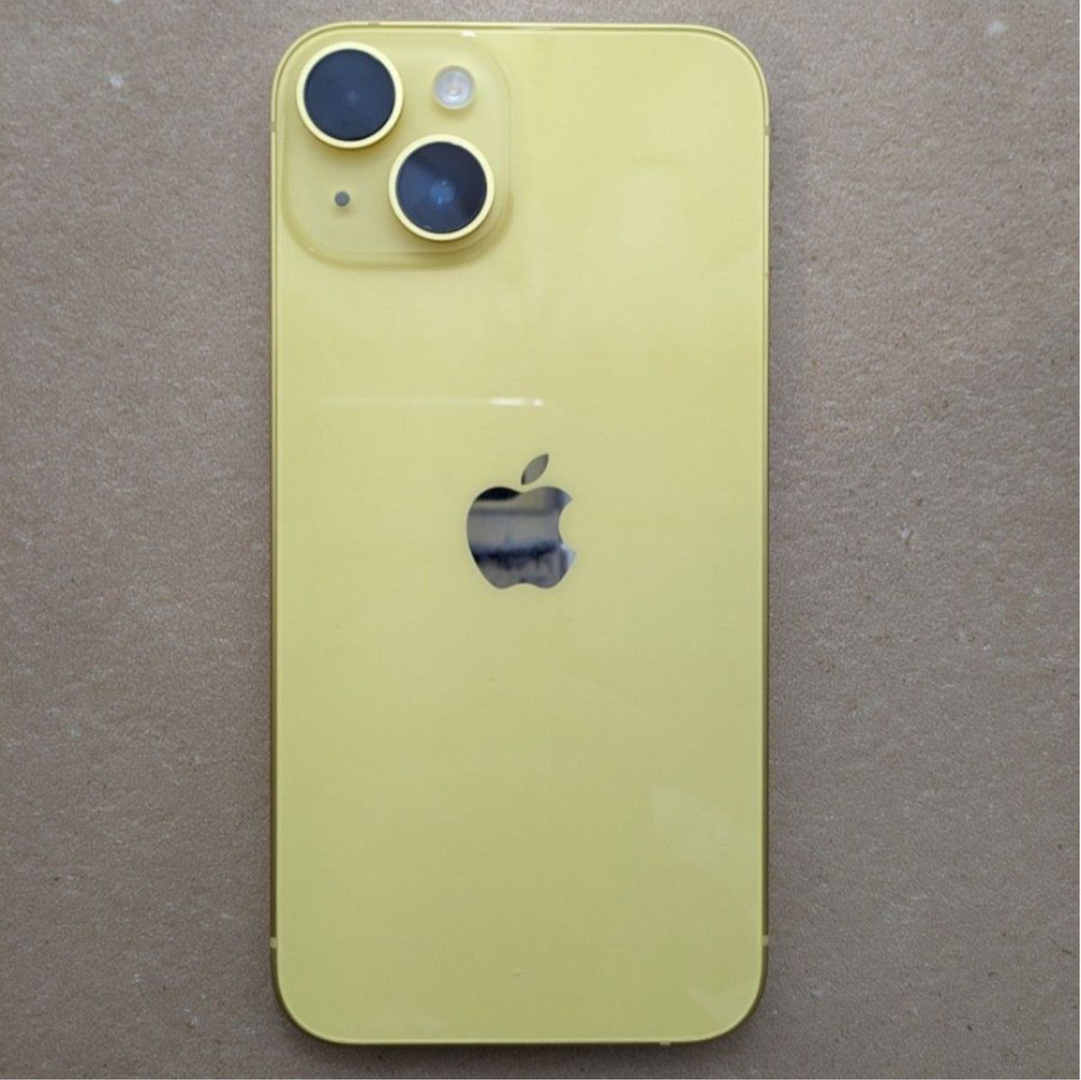 新品未使用バッテリー100%】iPhone14 yellow 128 本体 新品未使用バッテリー100%】iPhone14 yellow 128 本体