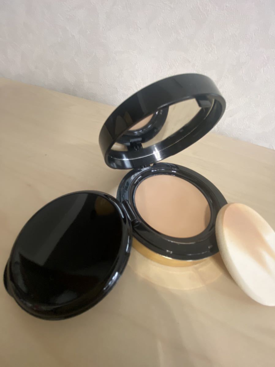  Yves Saint-Laurent ru compact ankle do Poe Fusion ink compact foundation B30 10g unused . close . goods 