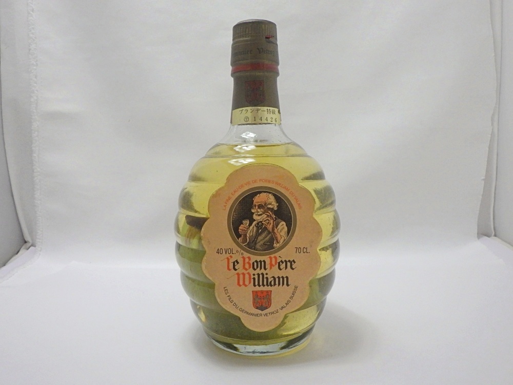 B23-2557 Bon Pere William ボンペール ウィリアム 洋梨ブランデー 700ml 40% 瓶の中に洋梨まるごと1個入り 特級 洋酒 古酒 未開栓の画像1