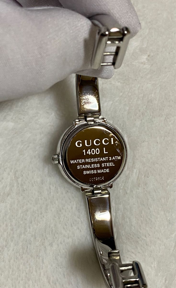 GUCCI グッチ 1400L バングルウォッチAPR黒文字盤 レディース腕時計