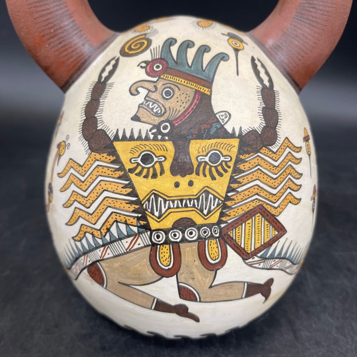 B12211706 ペルー モチェ文化土器 鐙型注口土器 インテリア チャビン文化様式から続く鐙形注口を持つ細くすっきりした印象の平底球形の土器_画像2