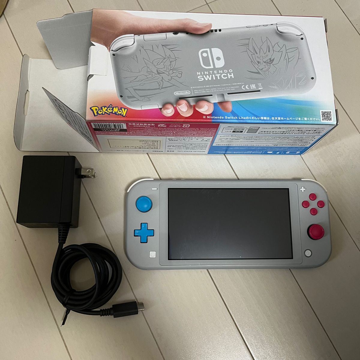 Nintendo Switch Lite 本体ザシアン・ザマゼンタ 2019年製 ポケモン