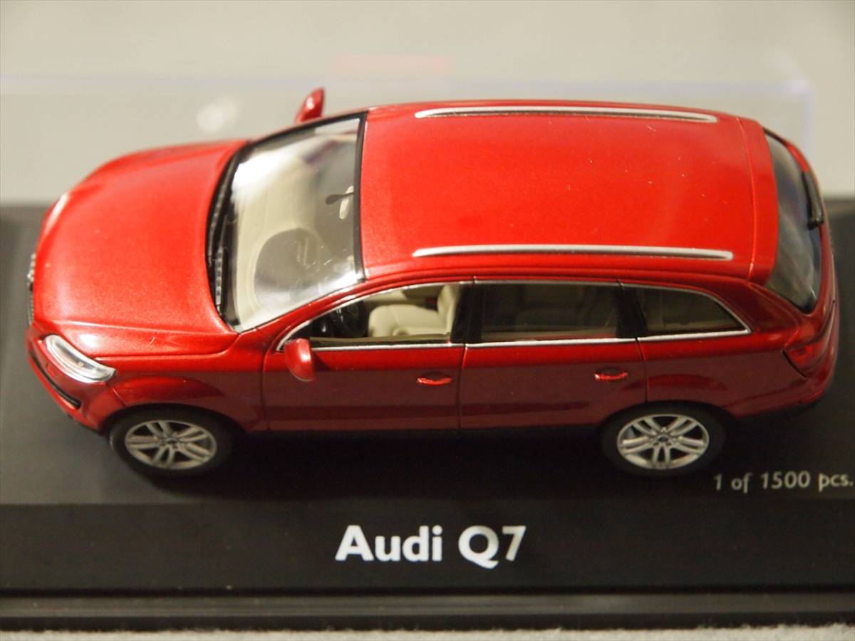 Audi Q7 レッドメタリック Schuco 1/43 04751 【難有品】_画像9