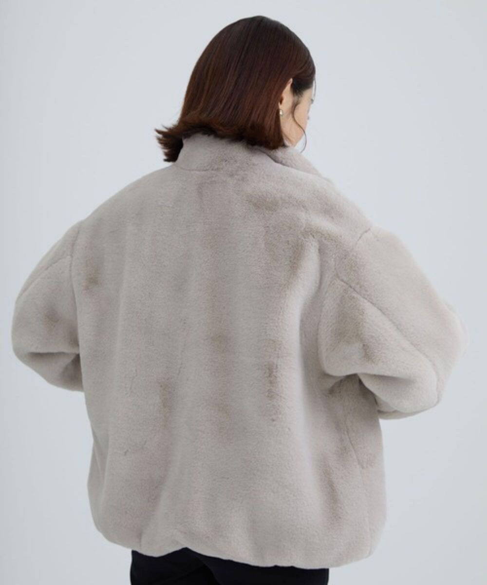 新品タグ付き今季正規品 タトラス バルブラ ファー ジャケット 新品タグ付き今季正規品 タトラス バルブラ ファー ジャケット
