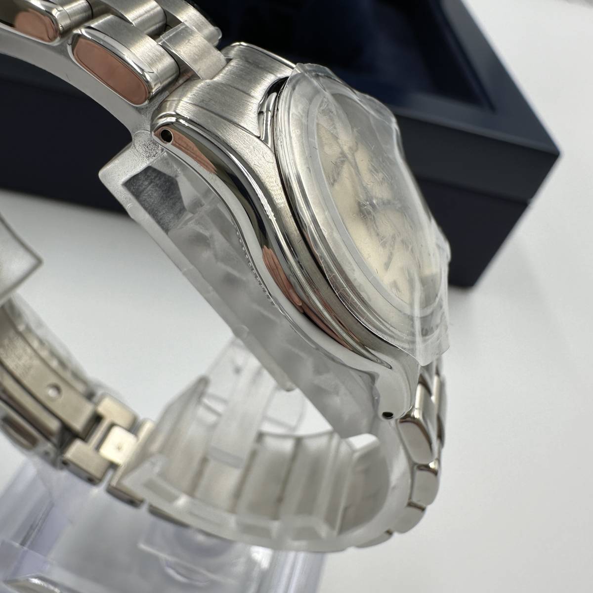 【新品未使用】セイコー グランドセイコー 4J52-0A10 QZ デイト シルバー文字盤 レディース腕時計 付属品完品_画像3
