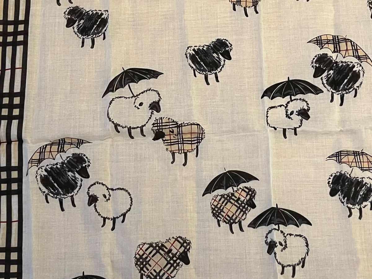 新品タグ付きBURBERRY/バーバリー/シルクスカーフ&コットン 新品タグ付きBURBERRY/バーバリー/シルクスカーフ&コットン