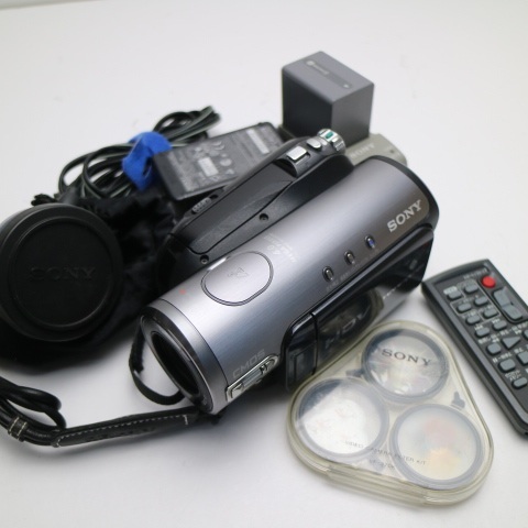 超美品 HDR-HC3 シルバー 即日発送 SONY デジタルビデオカメラ 本体 あすつく 土日祝発送OK_画像1