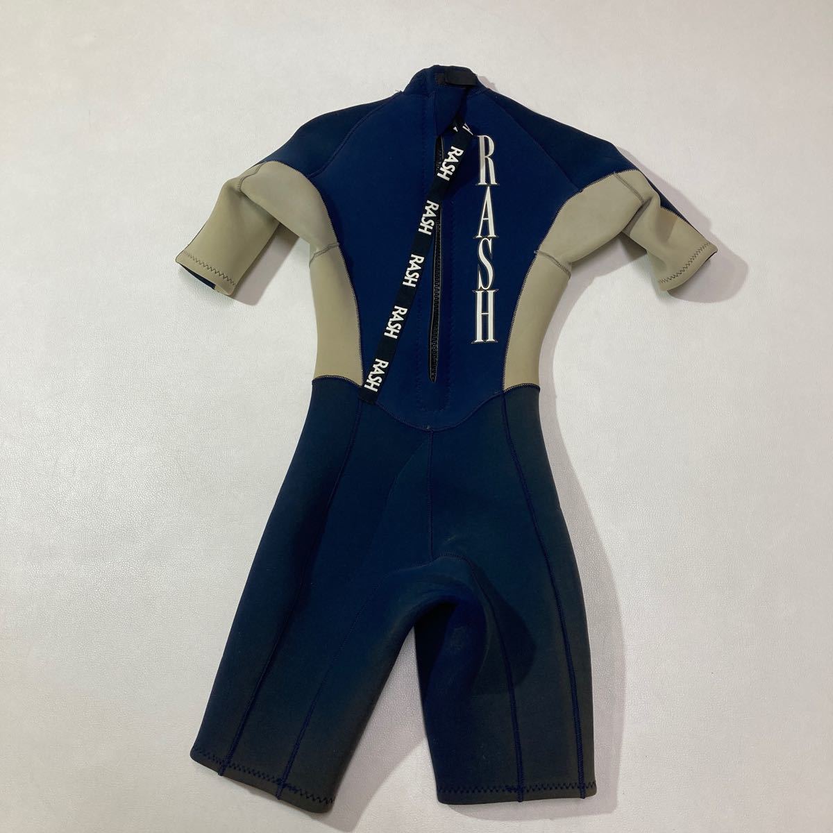 300 RASH WETSUITS ラッシュ ウェットスーツ サイズM レディース スプリング 半袖 半ズボン サーフィン マリンスポーツ 31220F_画像2