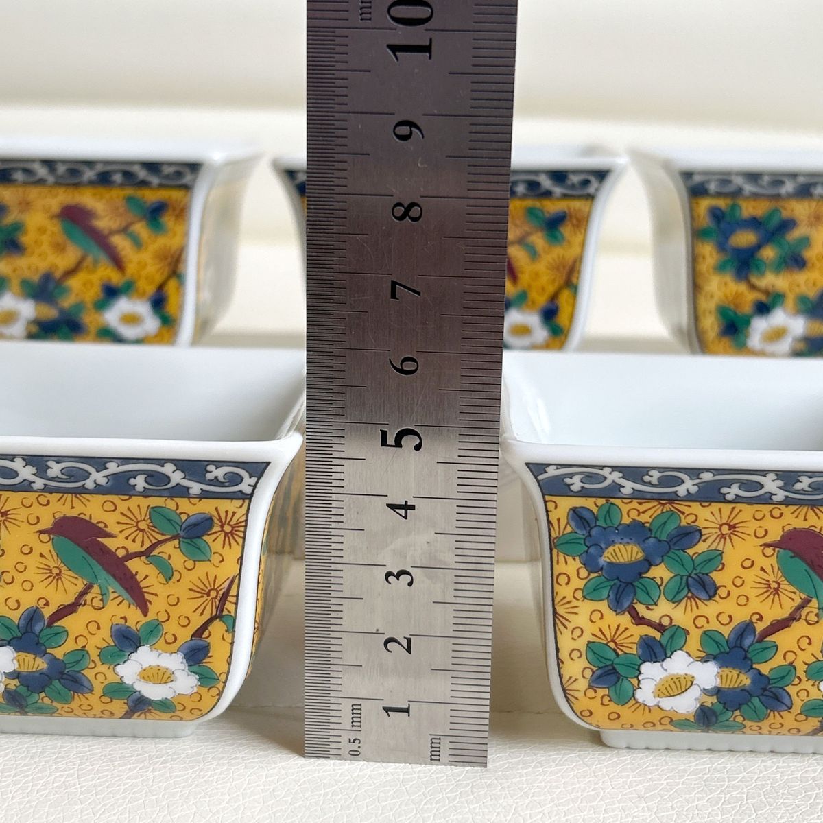 第一陶器 黄地花鳥 角小鉢 5枚セット 和食器 絵皿 色絵 角皿 第一陶器 黄地花鳥 角小鉢 5枚セット 和食器 絵皿 色絵 角皿