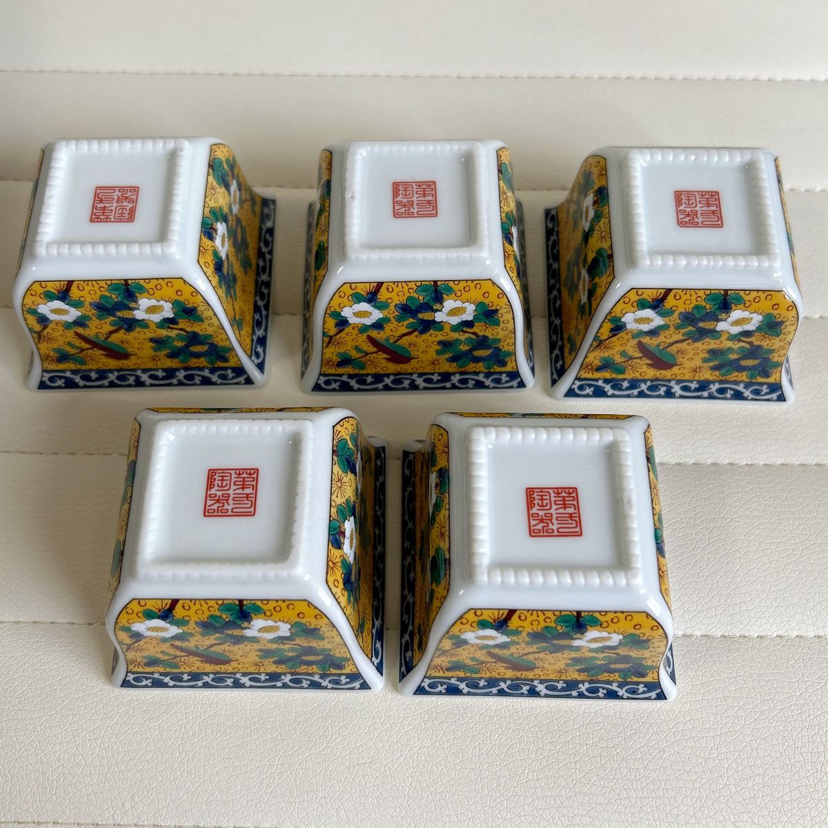 第一陶器 黄地花鳥 角小鉢 5枚セット 和食器 絵皿 色絵 角皿 第一陶器 黄地花鳥 角小鉢 5枚セット 和食器 絵皿 色絵 角皿