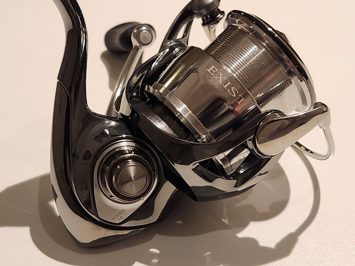 週末値下げ 新品同様品 22イグジスト LT2500S-H ダイワ Daiwa|Yahoo