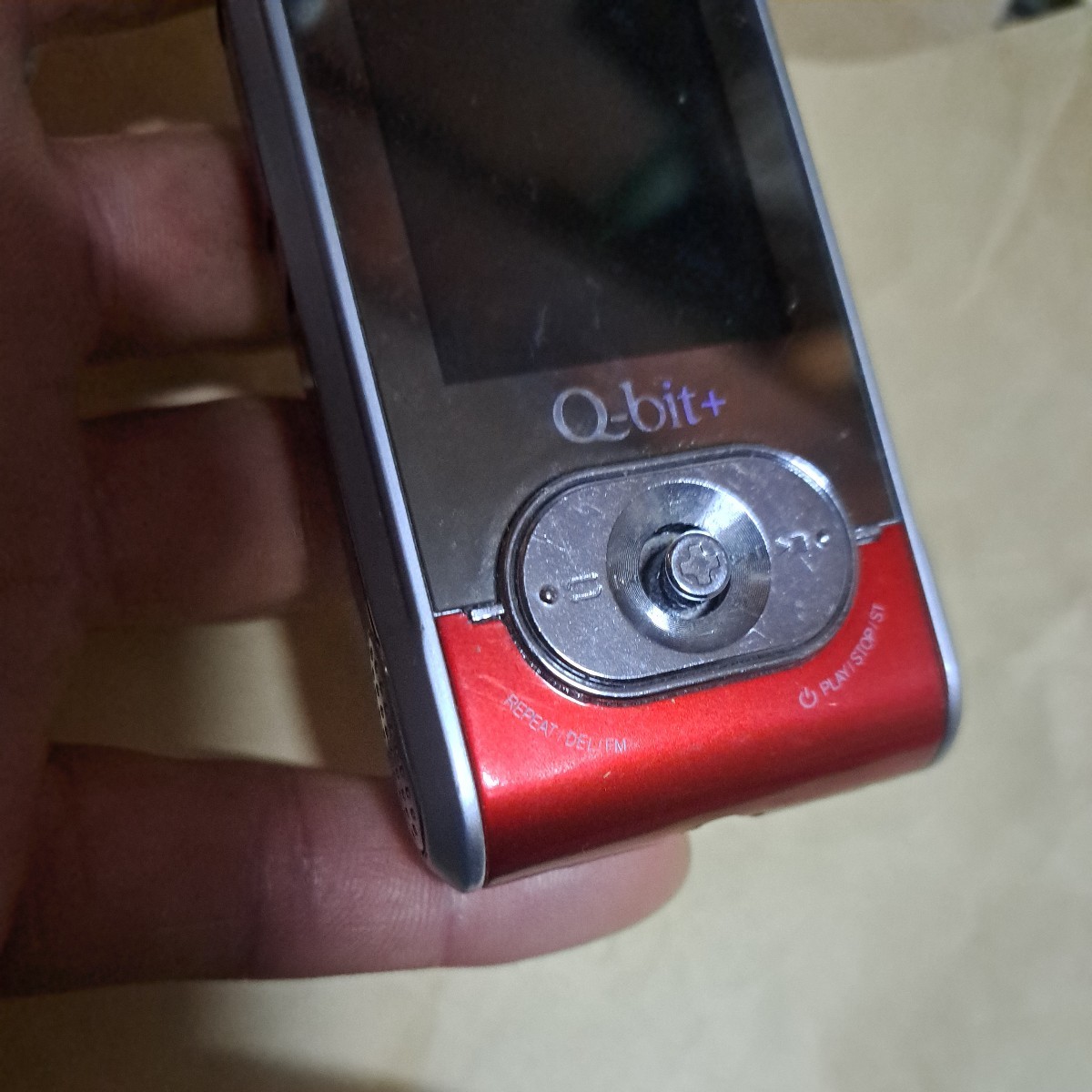 ジャンク品　Q-bit+ 2GB レッド MP3プレーヤー 2GB デジタルオーディオプレーヤー ポータブルプレーヤー_画像5