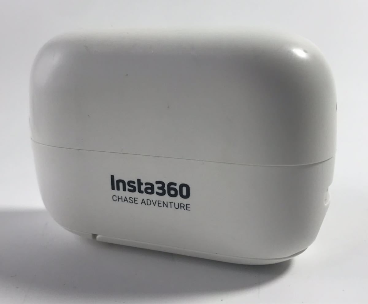 1000円〜■★通電確認のみ★ Insta360 CHASE ADVENTURE GO2 小型アクションカメラ 充電器 スタンド付 ★2323987-239★p3535_画像2