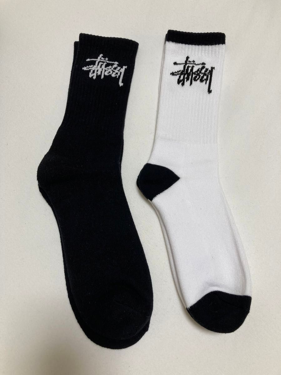 新品未使用　stussy ステューシー　ロゴハイソックス　靴下　白　黒　2足セット販売　海外正規品　即日発送　