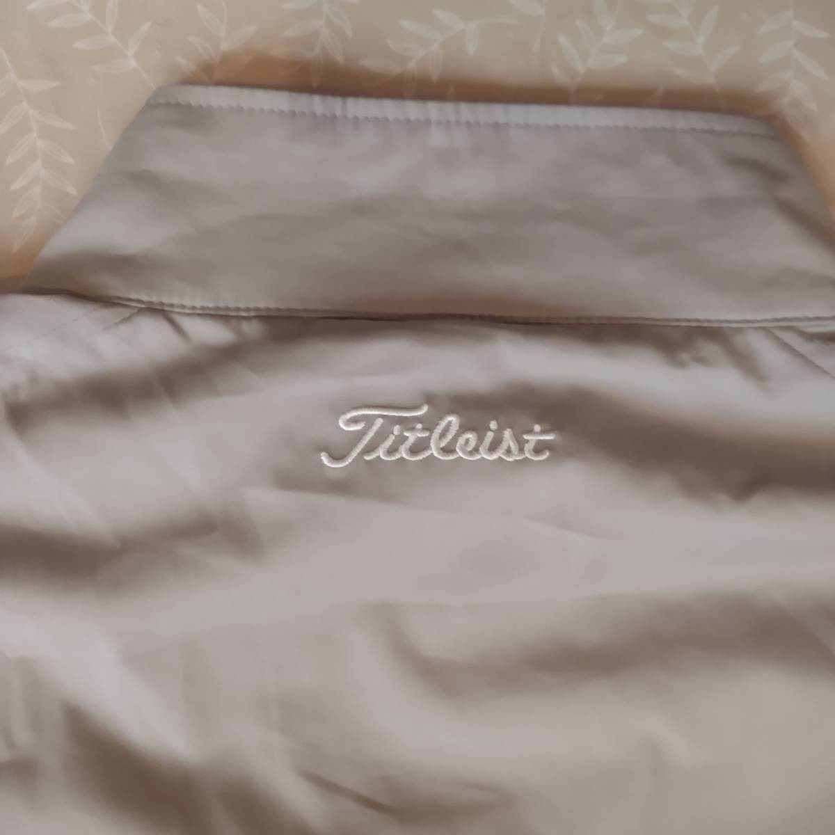 美品！　タイトリスト　TITLEIST　2WAYジップアップジャンパー　サイズ３Ｌ　やや光沢 グレー　裏メッシュの生地薄手二重構造_画像4