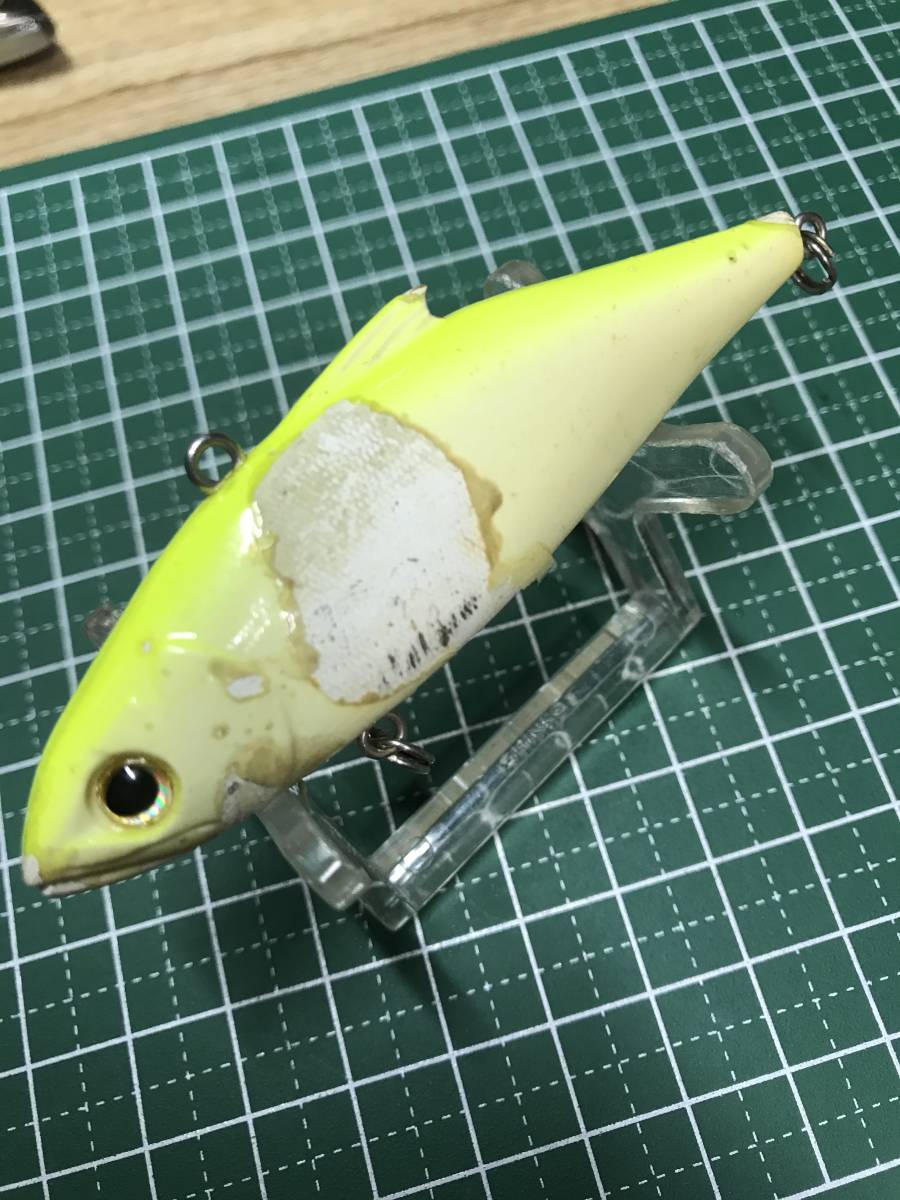 メガバス　 リップレスベイト　MEGABASS　大きな塗装剥げあり_画像1