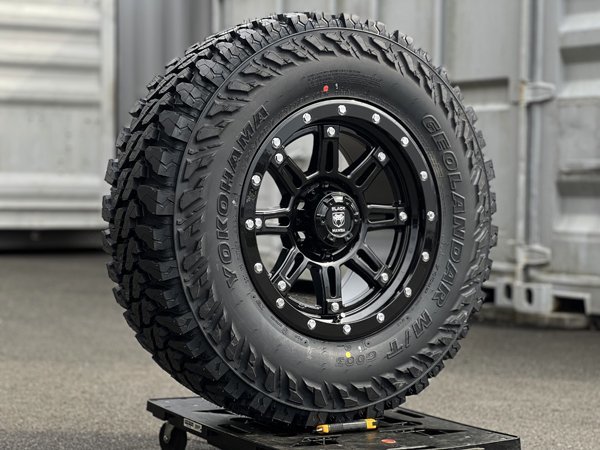 pcd139.7 6h 17インチ タイヤホイールセット YOKOHAMA 265/65R17 サーフ プラド ハイラックス GUN125 タコマ 純正フェンダー対応！_画像1