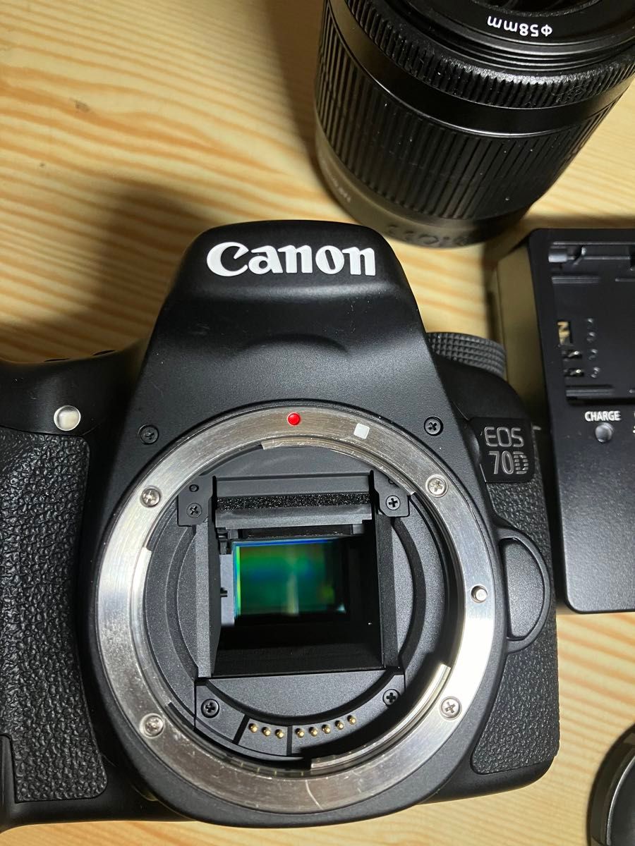 Canon EOS 70D EF-S18〜55mmstm付き