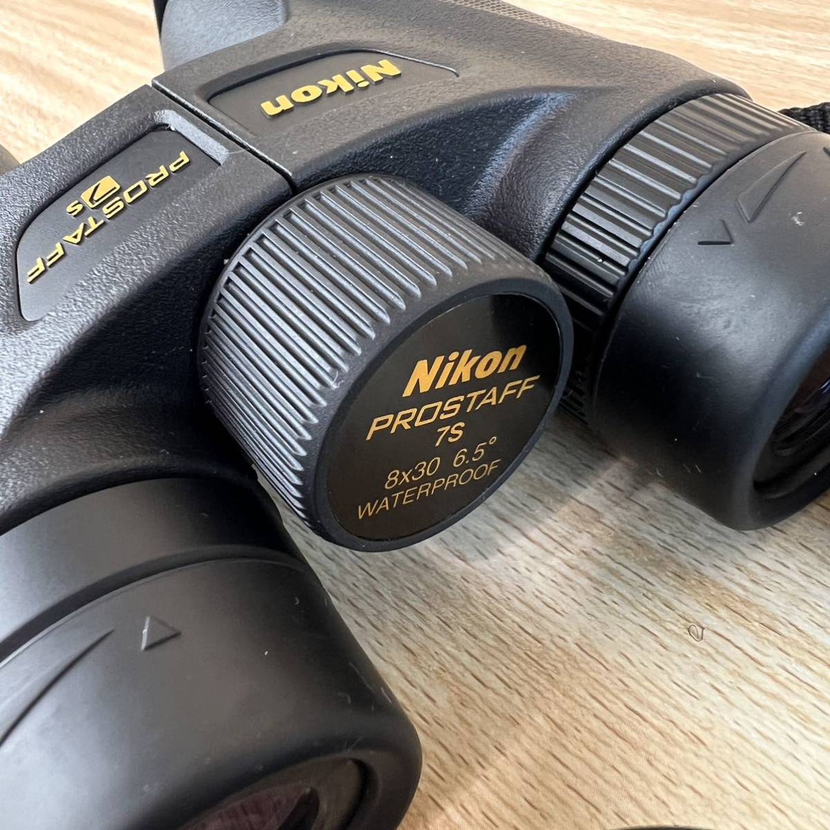 【美品 高機能】Nikon PROSTAFF 7S 8×30 黒 双眼鏡 ニコン プロスタッフ 望遠鏡 黒 ダハプリズム 防水 ウォータープルーフ_画像8