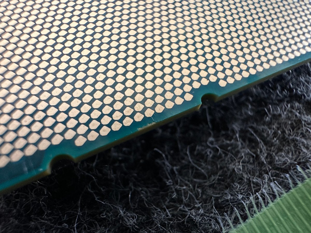 【送60サイズ】Intel　Xeon Gold 6130 2.10GHz SR3BG LGA3647 起動確認済み_画像4