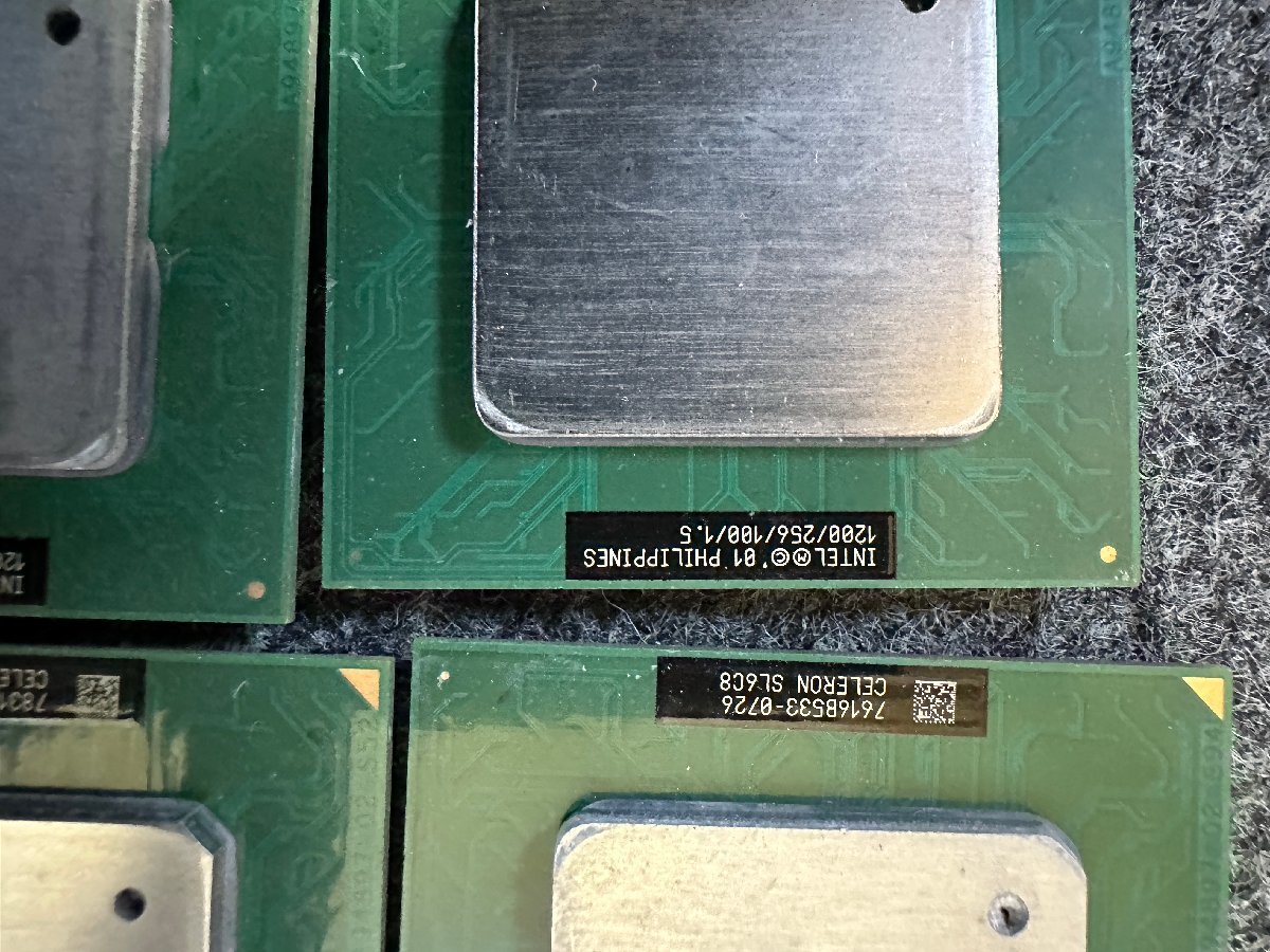 【送60サイズ】 Intel　Celeron 1.20GHz SL6C8 Socket 370　34個セット すべてピン曲有　ジャンク_画像5