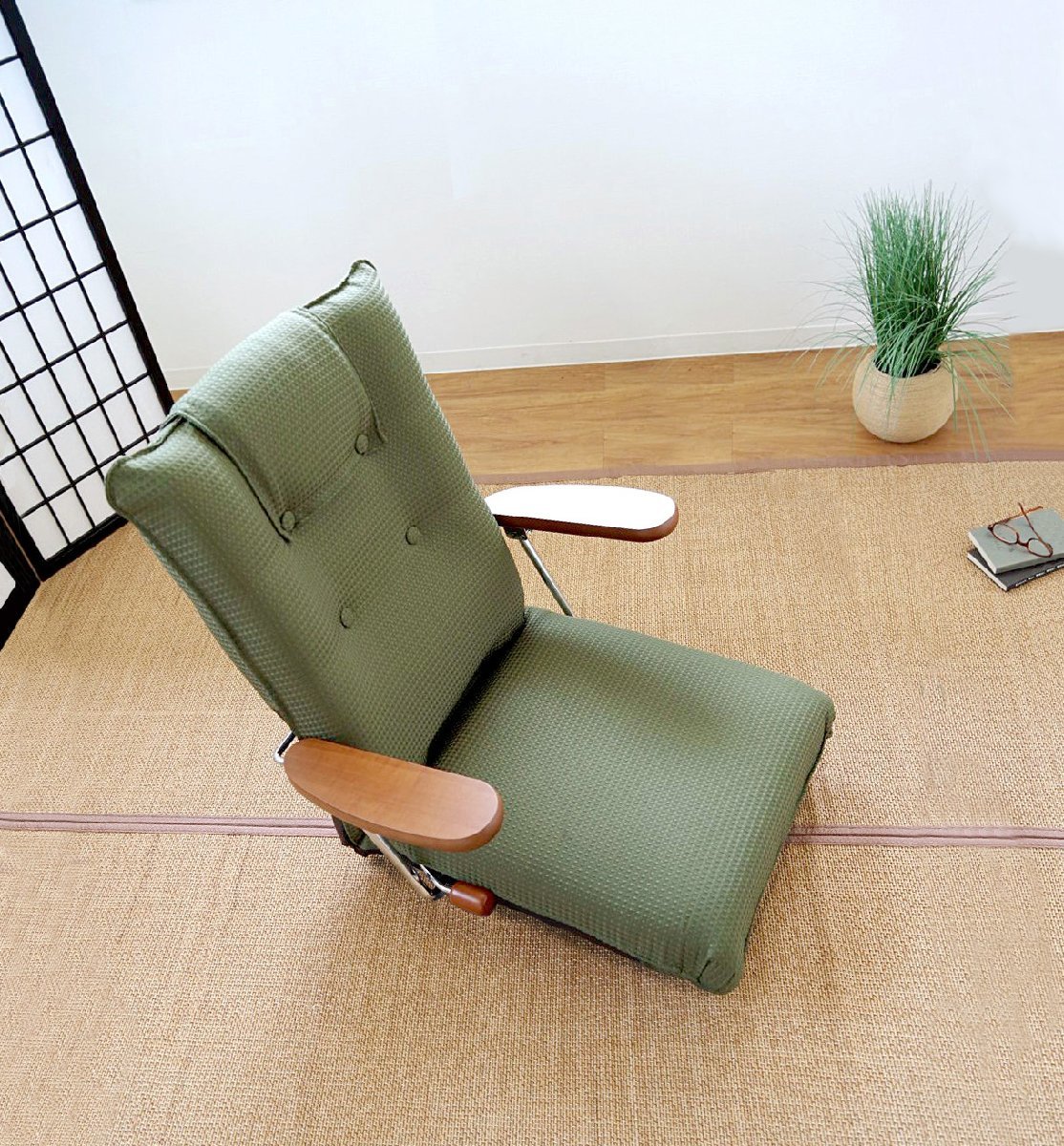 ポンプ式肘置き付き　落ち着きのあるベーシックな日本製座椅子　布張り　グリーン色_画像6