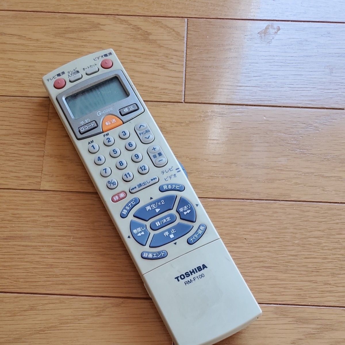 東芝 TOSHIBA テレビリモコン RM-F100