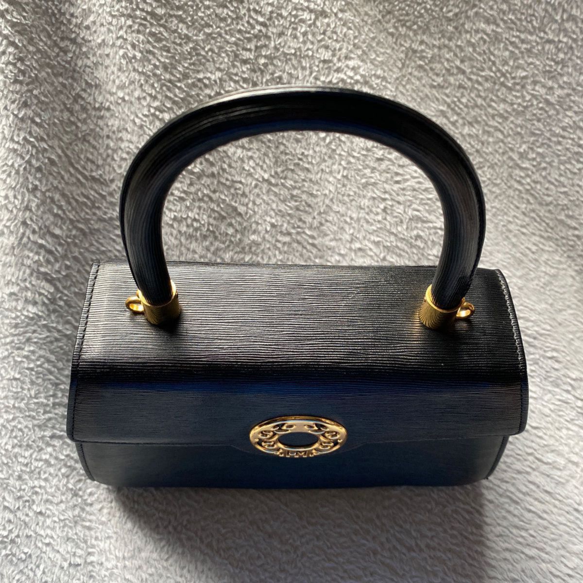 HANAE MORI ハナエモリ ハンドバッグ  レザー　革　フォーマル　 ブラック  黒　金色金具　サークルロゴ