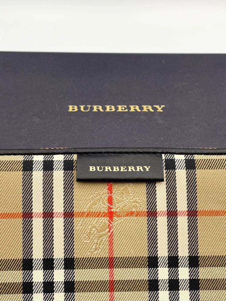 未使用品　バーバリー　ペンケース　ブラック×チェック　筆箱　ボールペン　マルチケース　BURBERRY _画像2