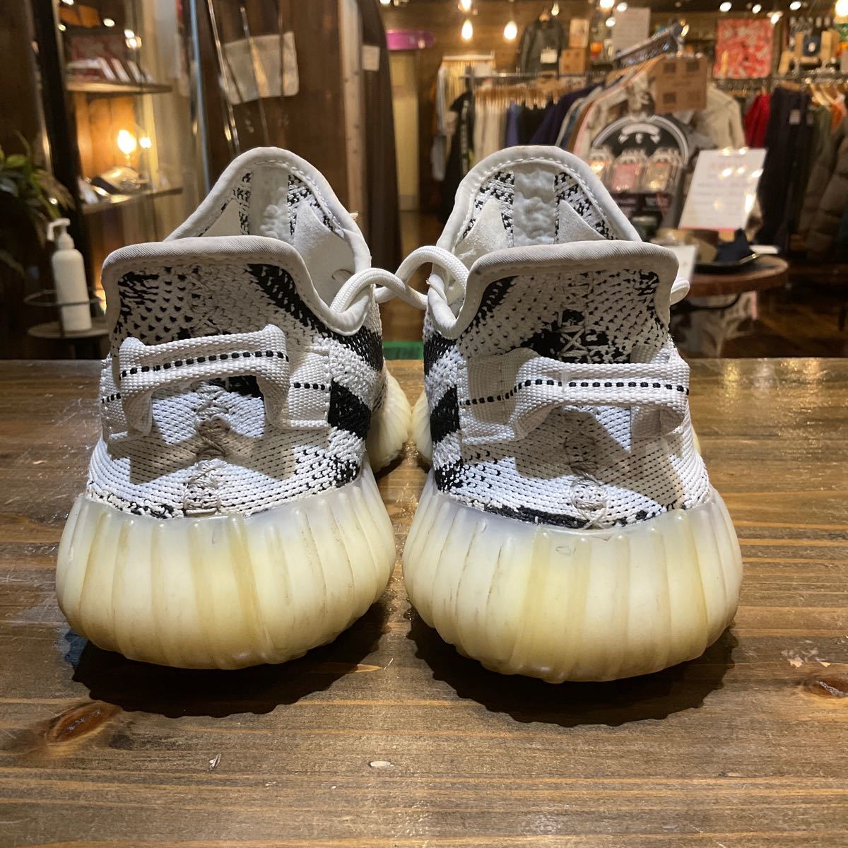 adidas YEEZY BOOST 350 V2 アディダス イージー ブースト ゼブラ