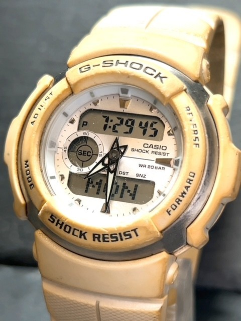 海外モデル CASIO カシオ G-SHOCK ジーショック G-spike ジースパイク G-300LV-7A 腕時計 クオーツ デジタル 多機能 電池交換済み メンズ_画像2