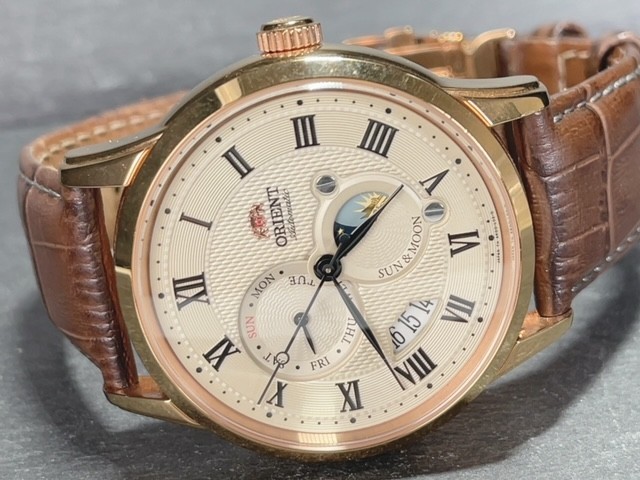 超美品 オリエント ORIENT クラシック サン＆ムーン 自動巻き 機械式 腕時計 革ベルト RN-AK0001S　コレクション アンティーク腕時計_画像5