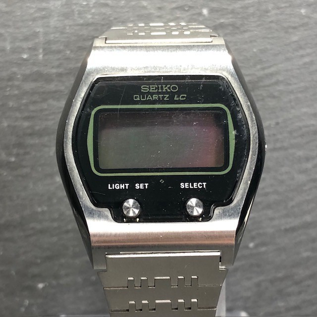 SEIKO セイコー 5N1987 クオーツ 腕時計 シルバー ブラック文字盤 日常生活防水 ステンレススチール デジタル カレンダー 多機能 メンズ_画像3