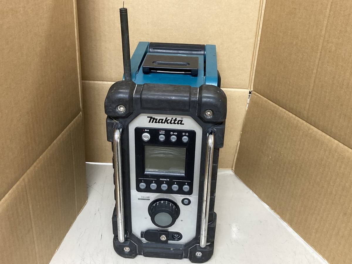 ■makita■充電式FM/AM ラジオ付スピーカー■MR102■中古■　★即決★_画像1