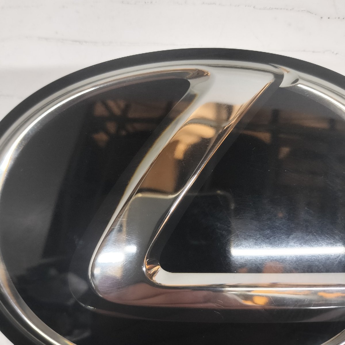 * nationwide free shipping * translation have special price! Lexus LS/IS/NX front emblem 1 53141-48050g latch & silver 