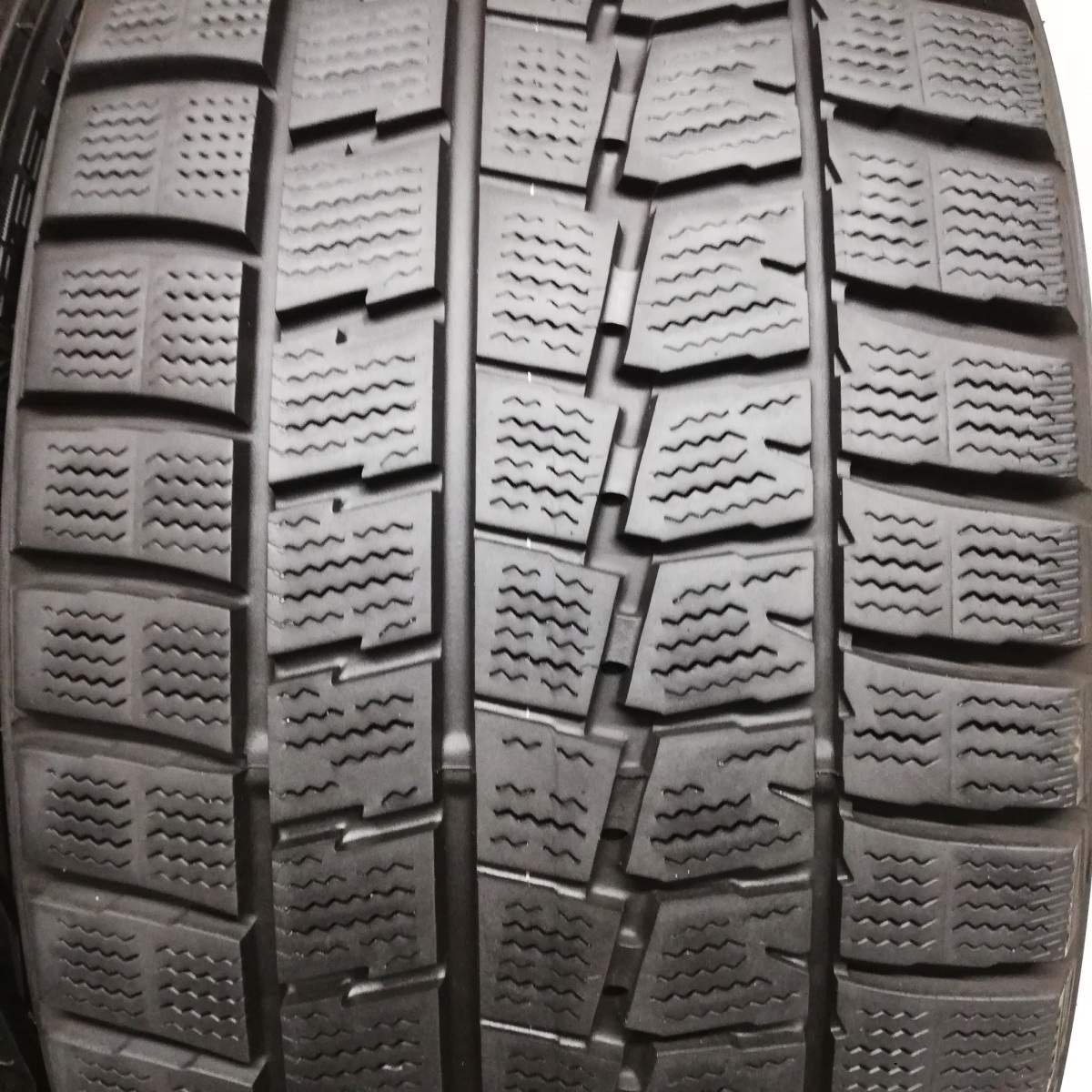 ◆本州・四国は送料無料◆ ＜スタッドレス 2本＞ 235/45R17 ダンロップ ウィンターマックスWM01 '15 ’14 70～80% 60~70％ レクサス_画像2