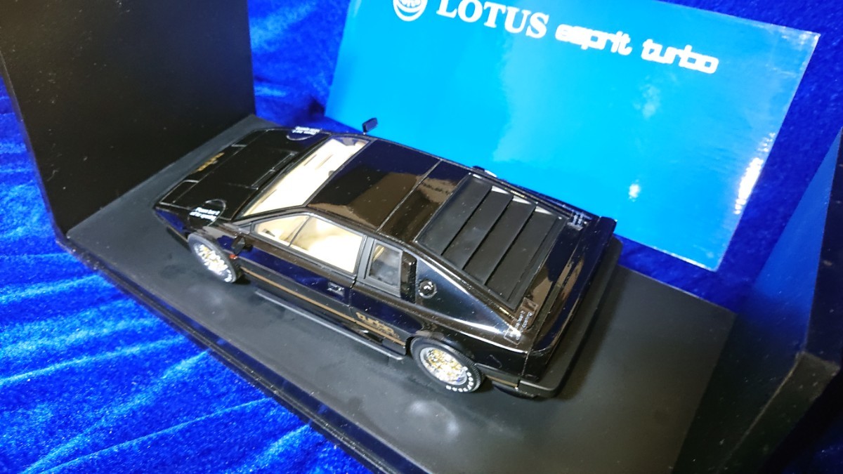 1/18 Autoart オートアート LOTUS Esprit Turbo BLACK オートアート ロータス エスプリ ターボ 70061_画像4
