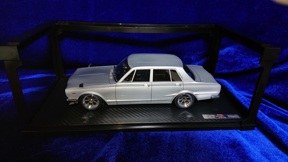 1/18 イグニッションモデル Ignition model NISSAN SKYLINE 2000 GT-R PGC10 4Door Silver IG0749 日産 スカイライン ハコスカ ワタナベ_画像2