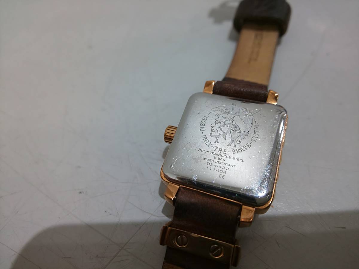 55012★【ディーゼル】QZ DZ-5422 ゴールド文字盤 スクエア レディース腕時計_画像6