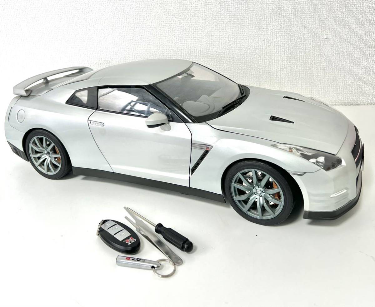 ○ deagostini デアゴスティーニ1/8 ニッサンGT-R R35 シルバー ○ deagostini デアゴスティーニ1/8 ニッサンGT-R R35 シルバー