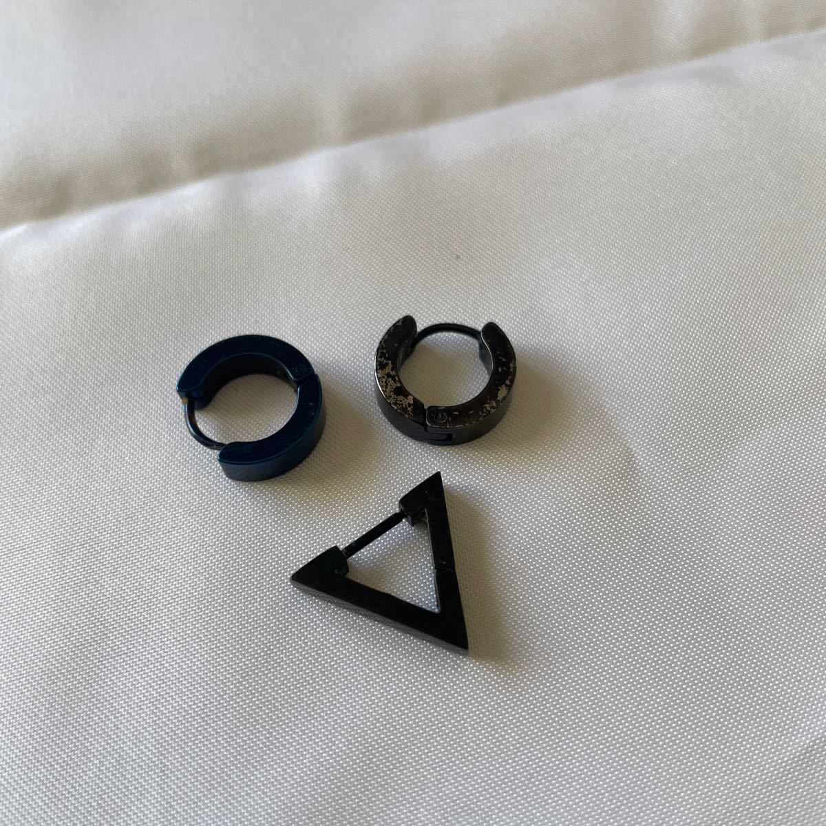 [ superior article ] earrings stainless steel circle triangle shape thickness .3 piece set black blue 